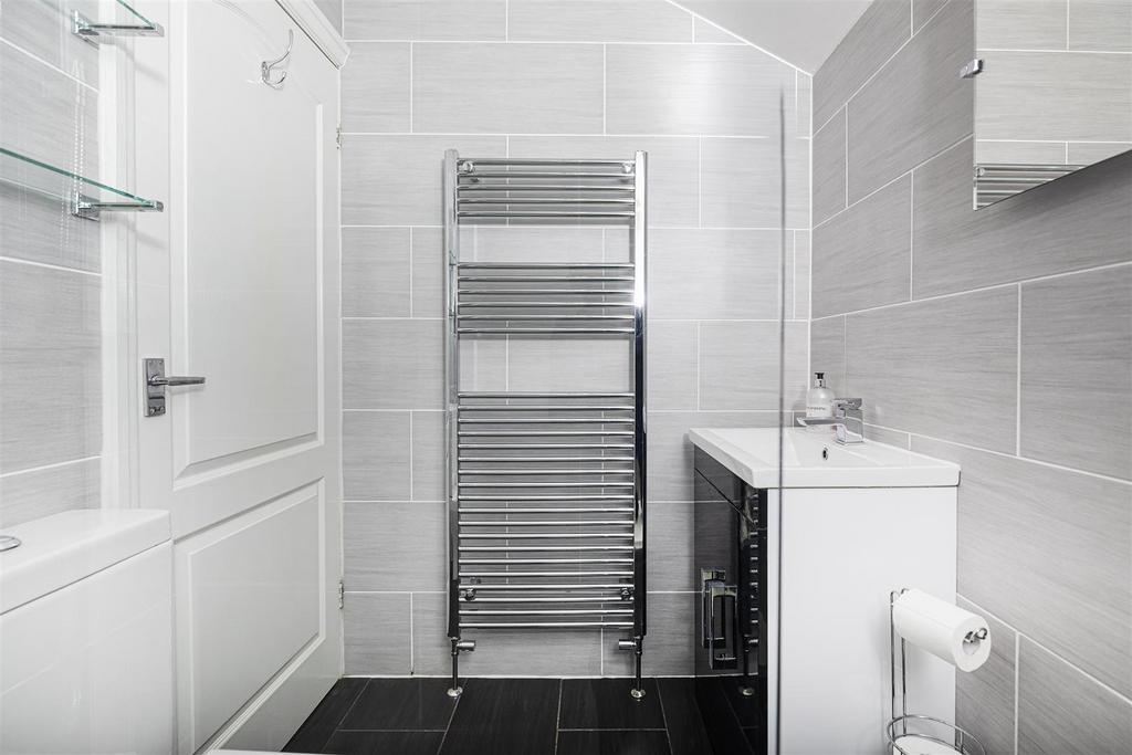 Bramleys Estate Agents - Pye Nest - Halifax (23).j