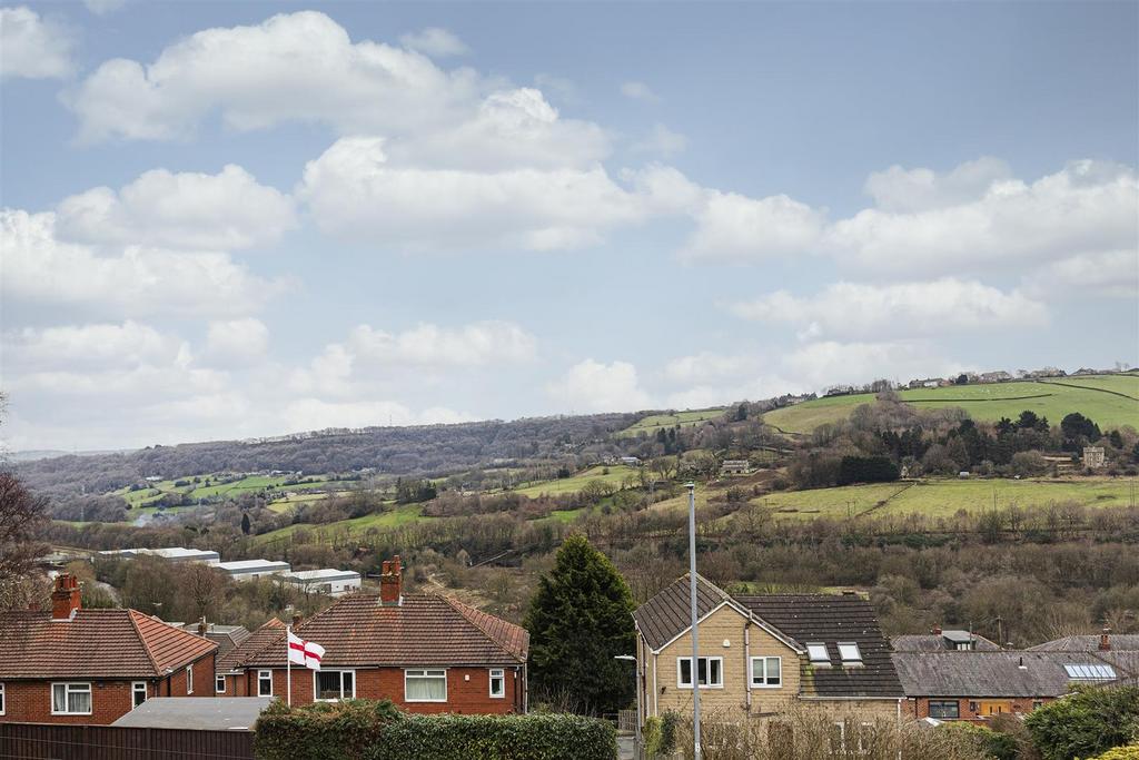 Bramleys Estate Agents - Pye Nest - Halifax (42).j