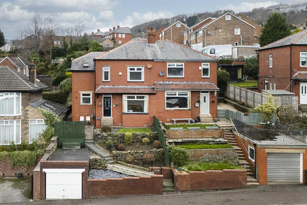 Bramleys Estate Agents - Pye Nest - Halifax (49).j