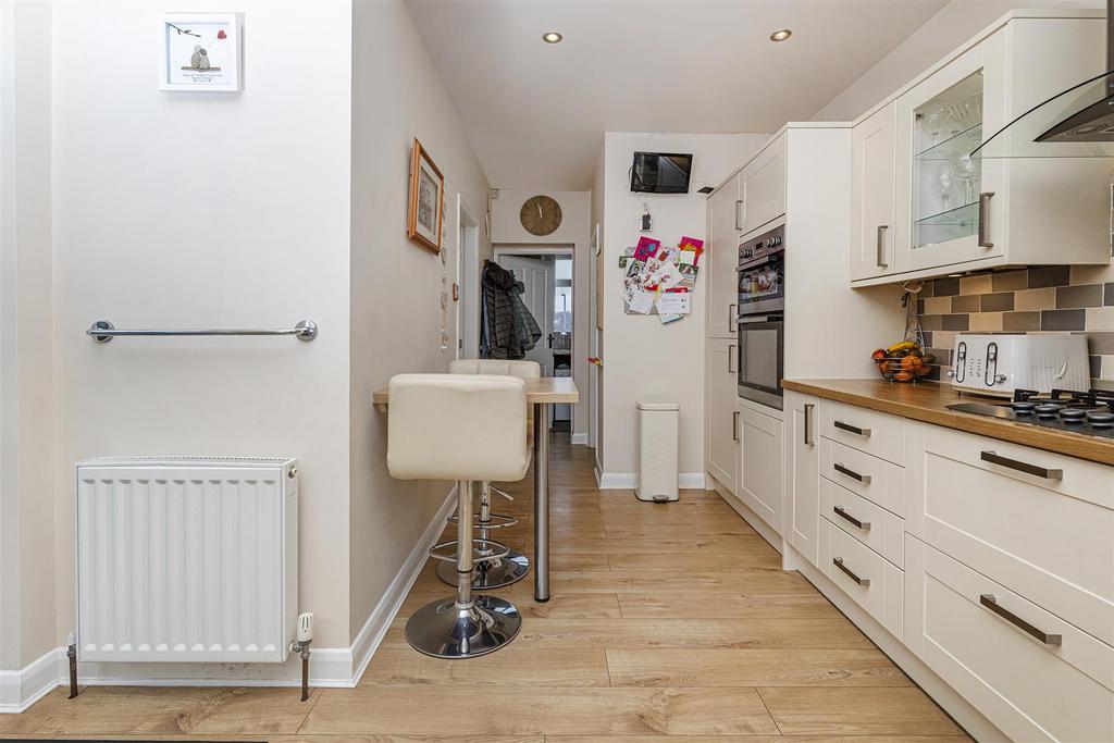 Bramleys Estate Agents - Pye Nest - Halifax (9).jp
