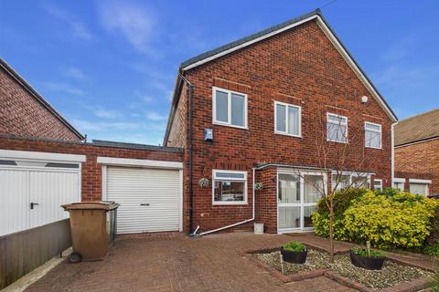 2 bedroom semi-detached house for sale, Arundel Drive, West Monkseaton