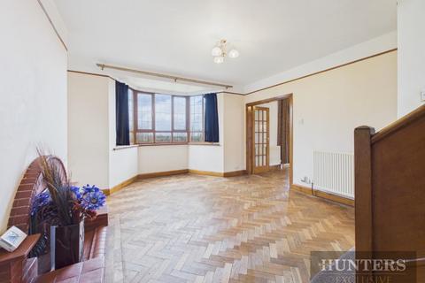 3 bedroom detached house for sale, Mountside, Scarborough