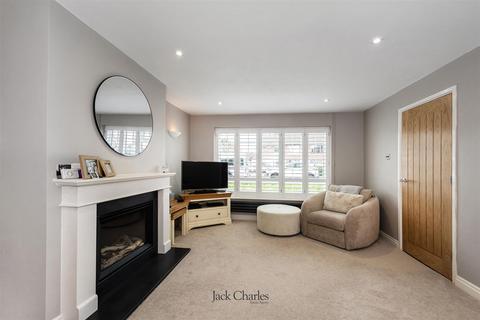 3 bedroom semi-detached house for sale, Brookmead, Hildenborough, Tonbridge