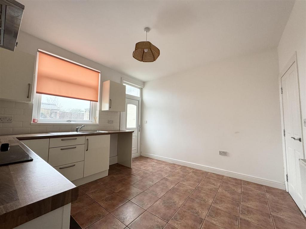 Dining kitchen