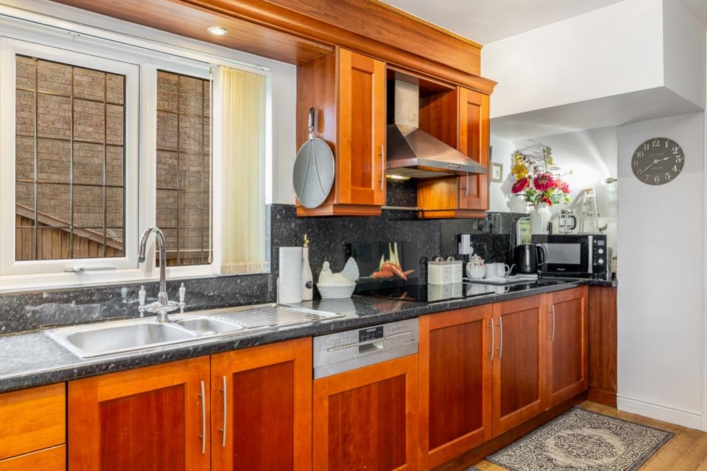 278 Sleaford Road (Boston)-18