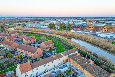 2 bedroom terraced house to rent, Riverside, Bridgwater TA6