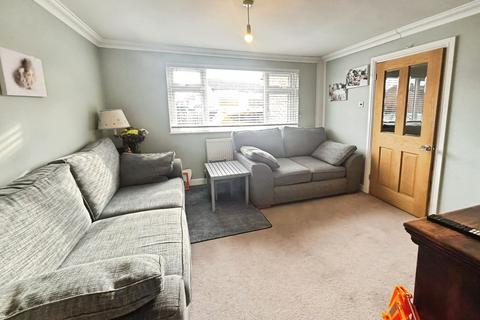3 bedroom end of terrace house for sale, Baird Avenue, Basingstoke RG22