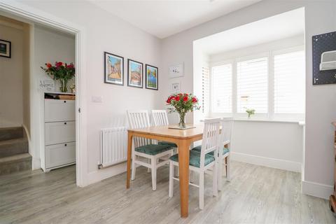 3 bedroom semi-detached house for sale, Thorn Way, Pease Pottage, Crawley
