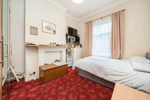 3 bedroom house for sale, Kings Grove, London SE15