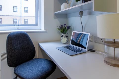 1 bedroom private hall to rent, Haven Road