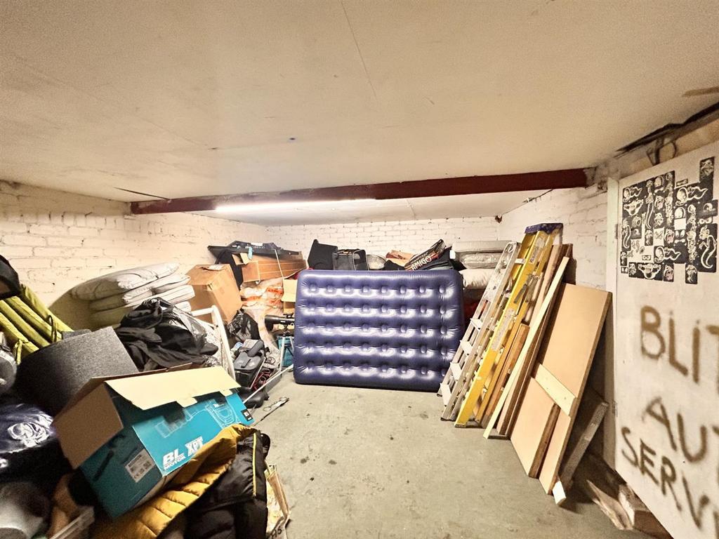 Basement 2.jpg