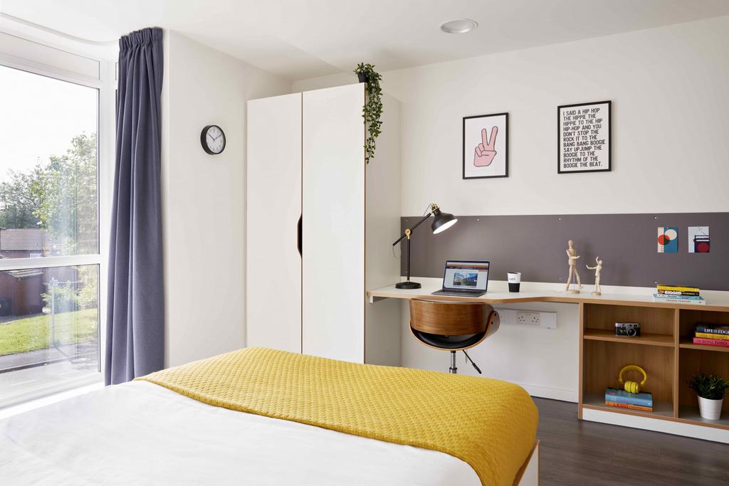 Gold Ensuite