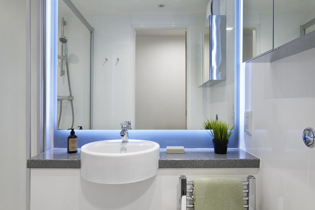 Ensuite