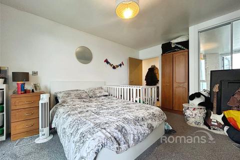 2 bedroom apartment for sale, Farnborough Road, Farnborough, Hampshire