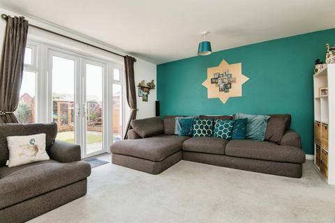 3 bedroom semi-detached house for sale, Lace Crescent, TIVERTON