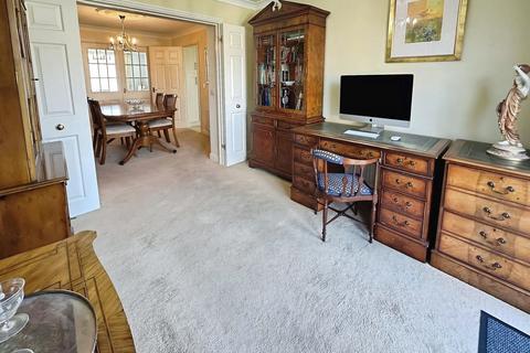 3 bedroom detached bungalow for sale, Partridge Close, Rainworth, Mansfield