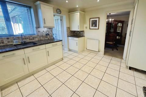 3 bedroom detached bungalow for sale, Partridge Close, Rainworth, Mansfield
