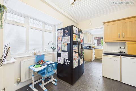 3 bedroom semi-detached house for sale, Woodlands Drive, Hoole, CH2