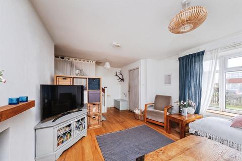 3 bedroom terraced house for sale, Sandholme, Steeple Claydon, Buckingham