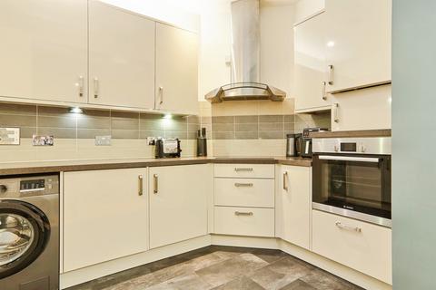 2 bedroom flat for sale, Jill Kilner Drive, Burley In Wharfedale, Ilkley