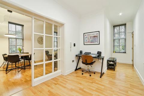 2 bedroom flat for sale, Jill Kilner Drive, Burley In Wharfedale, Ilkley
