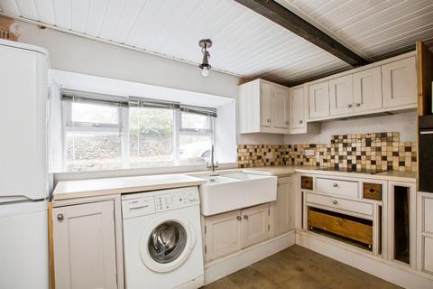 2 bedroom terraced house for sale, Keighley Road, Halifax