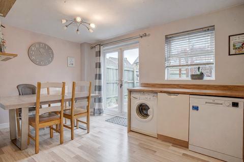 3 bedroom end of terrace house for sale, Stonehenge Road, Wichelstowe, Swindon, Wiltshire, SN1