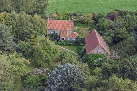 3 bedroom character property for sale, Mill Common Road, Ridlington, North Walsham