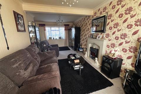 3 bedroom terraced house for sale, Arneways Avenue, Chadwell Heath RM6