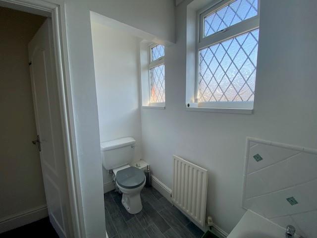 Bathroom 2.jpg