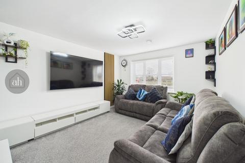 4 bedroom detached house for sale, Bassett Road, Thurston,