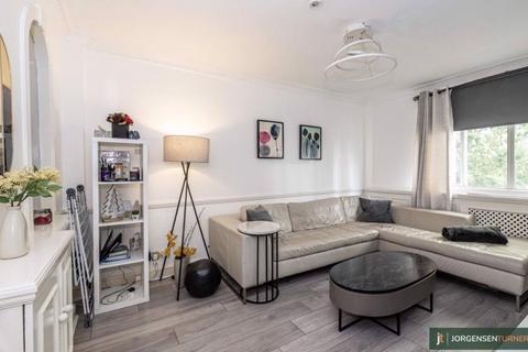 1 bedroom flat for sale, Romney Court, Shepherds Bush Green, London, W12