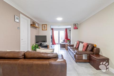 5 bedroom detached house for sale, Lennox Drive, Wickford SS12