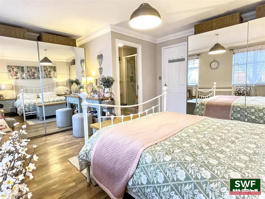 Bedroom1.5.jpg