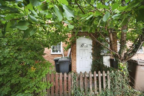 Felton Close, Luton