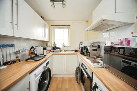 1 bedroom maisonette for sale, Felton Close, Luton