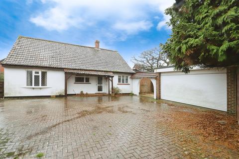 2 bedroom detached bungalow for sale, Avon Road West, Christchurch