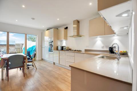 3 bedroom terraced house for sale, Sher Afzal Close, Oxford