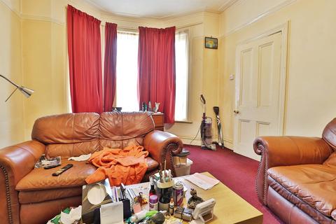 4 bedroom end of terrace house for sale, St Clements Road, Bournemouth