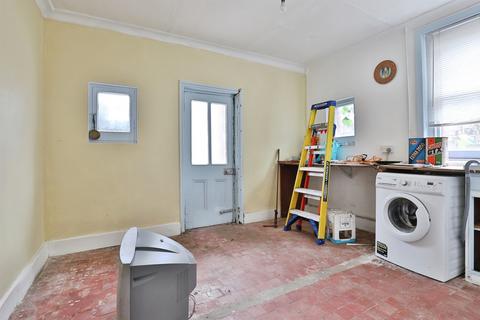 4 bedroom end of terrace house for sale, St Clements Road, Bournemouth