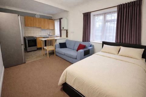 Studio for sale, Herga Court, Harrow on the Hill