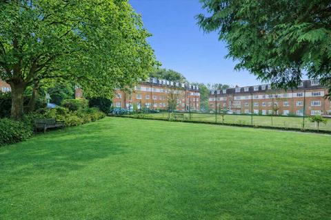 Studio for sale, Herga Court, Harrow on the Hill