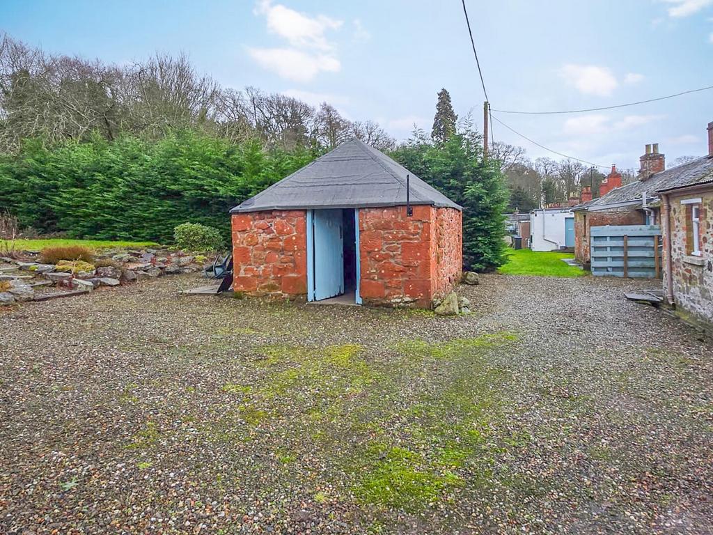 Outbuilding