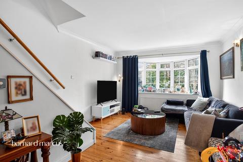3 bedroom townhouse for sale, Mayow Road, London