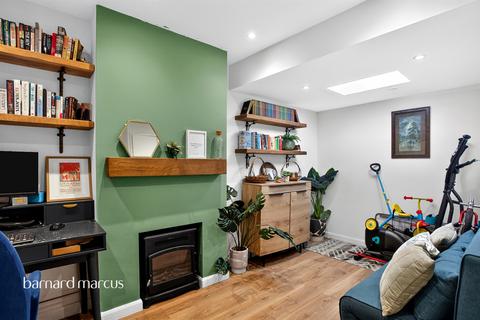 3 bedroom townhouse for sale, Mayow Road, London