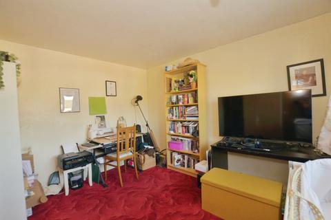 3 bedroom terraced house for sale, Badlesmere Close, Ashford