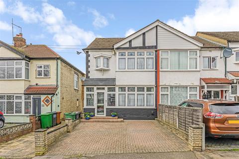 Middleton Avenue, Chingford