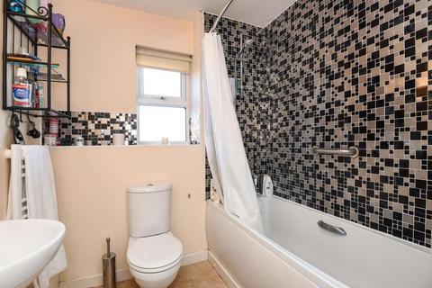 2 bedroom flat for sale, Banbury,  Oxfordshire,  OX16