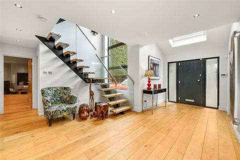 6 bedroom detached house to rent, Millbrook, Weybridge, Surrey, KT13