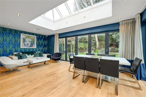 6 bedroom detached house to rent, Millbrook, Weybridge, Surrey, KT13